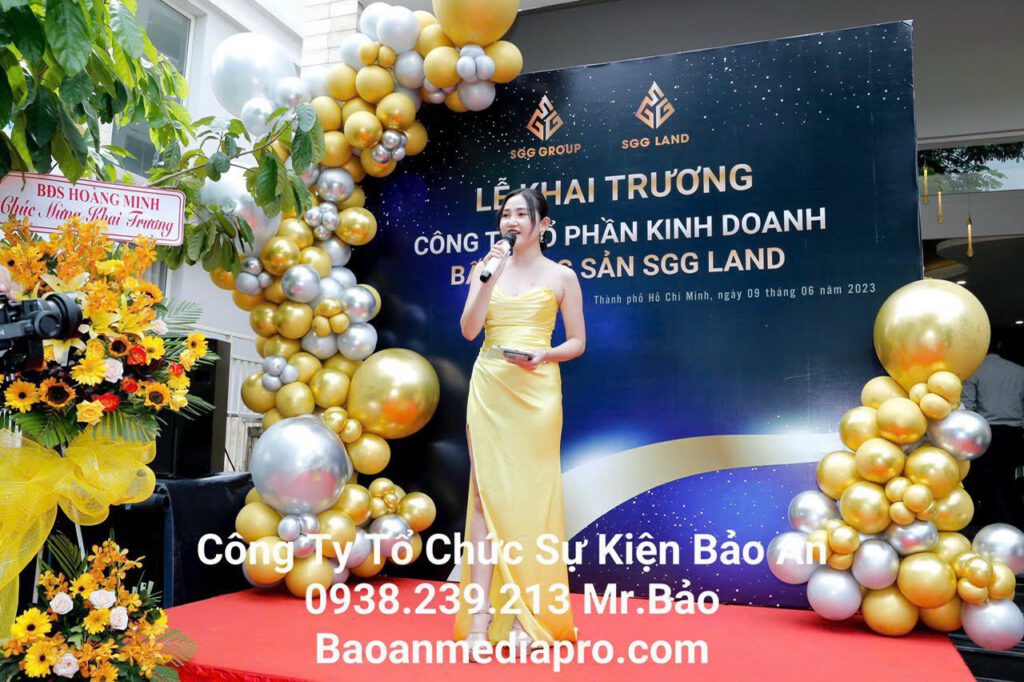 trang trí cổng bóng khai trương