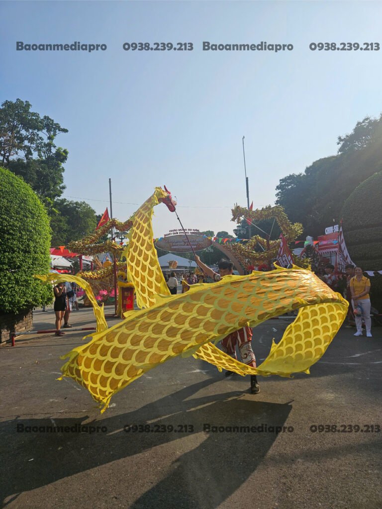 múa lân khai trương giá rẻ tại Sài Gòn