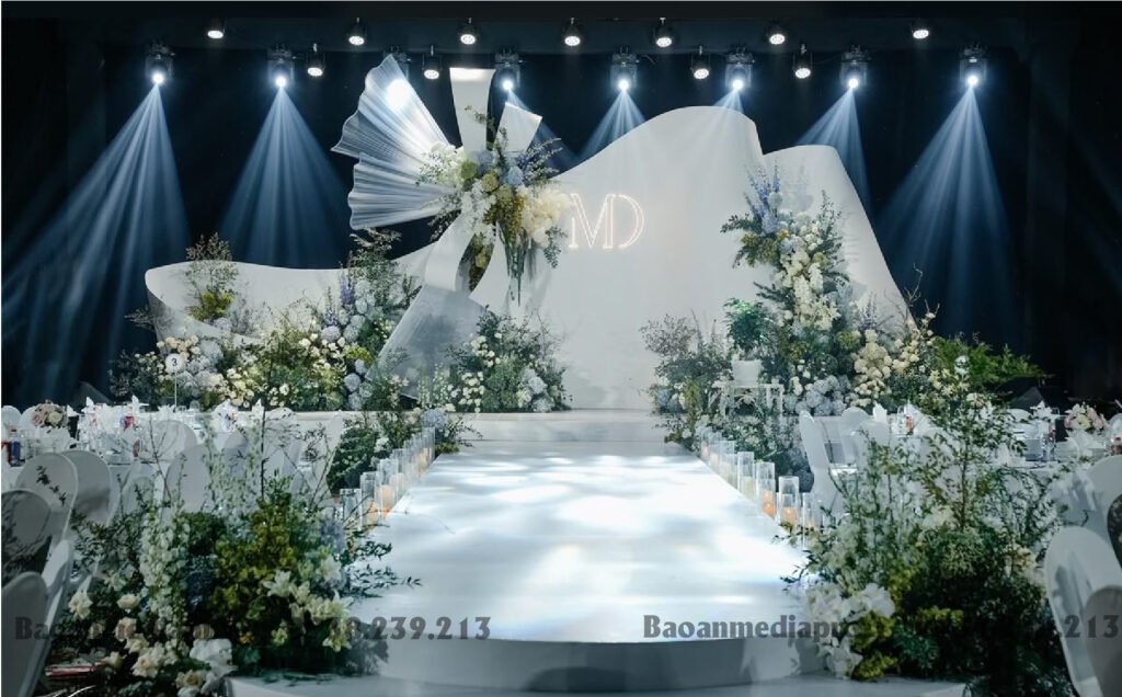 Trang trí backdrop cưới Hoa tươi
